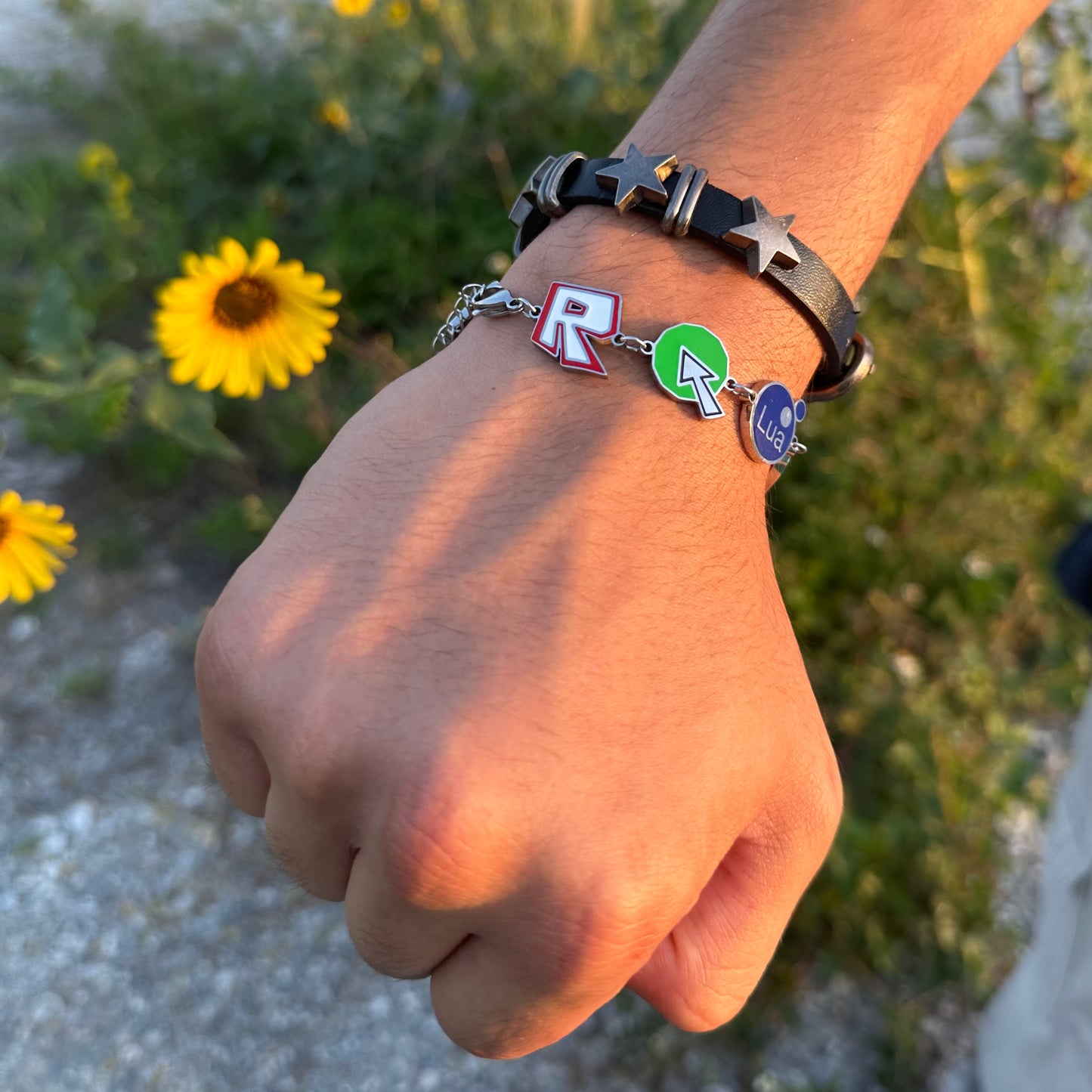 roblox throwback bracelet 💥🔨 (PRE-ORDER)